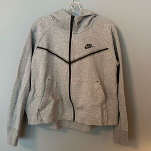 Nike TECH Kids LARGE - never worn